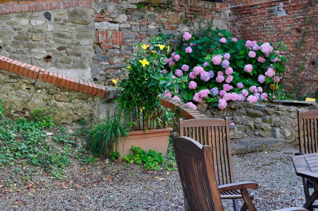 Le Macine Relais Bed & Breakfast Cairo Montenotte Dış mekan fotoğraf